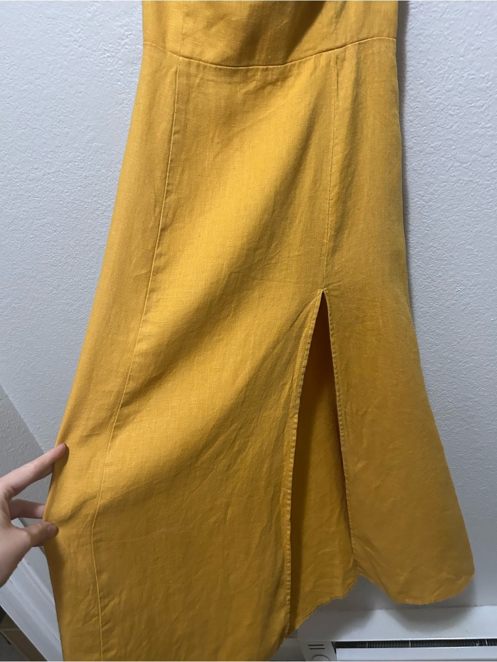 Reformation Natasha Linen Midi Dress Ochre Size 4 Sweetheart Tie Strap Slit - Picture 5 of 10